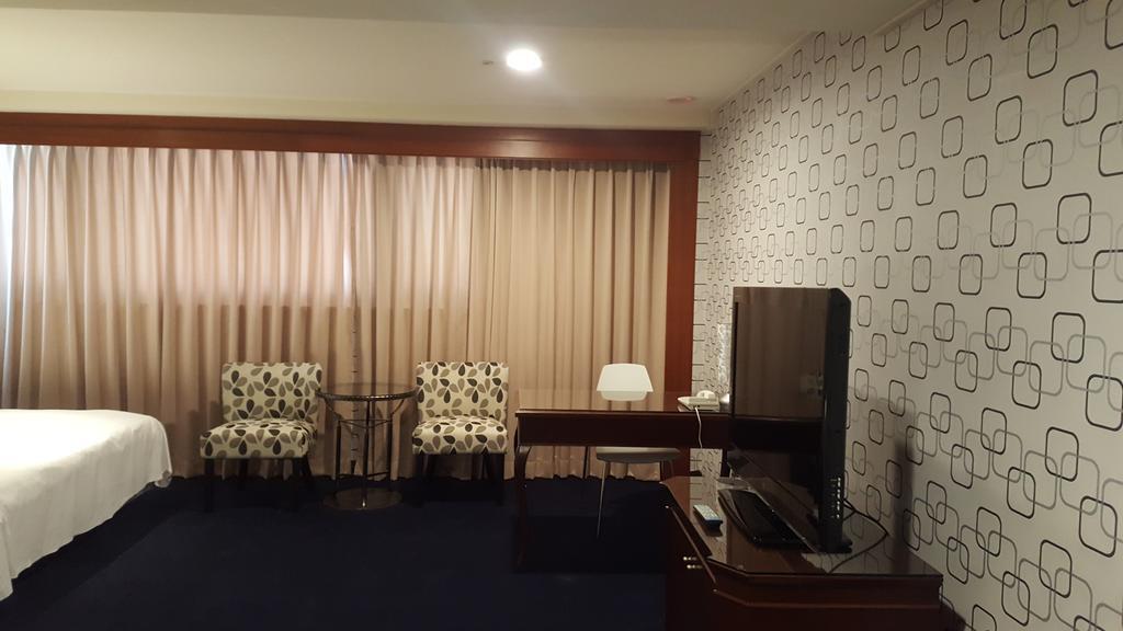 Hondow Hotel Тайпей Екстериор снимка