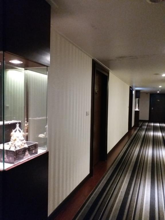 Hondow Hotel Тайпей Екстериор снимка